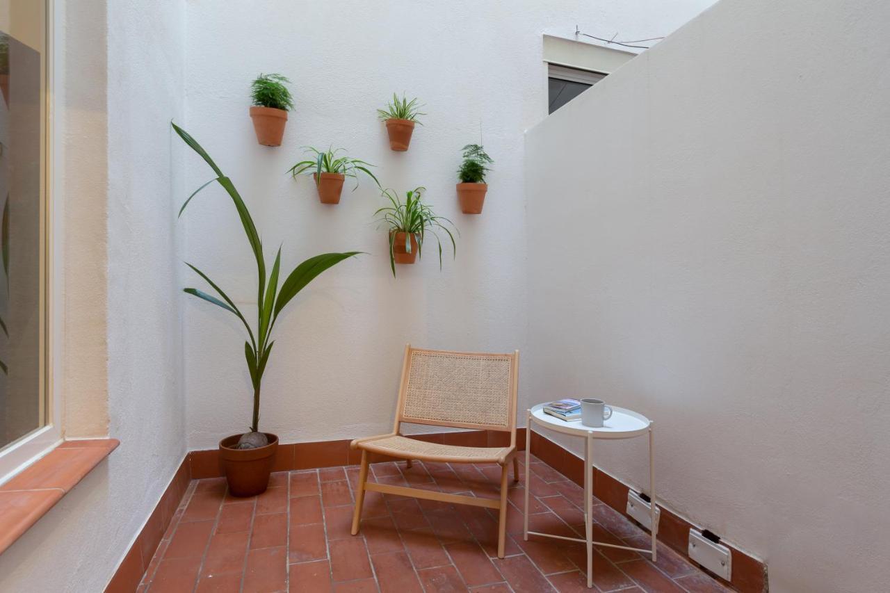 מאלגה Puerta De Larios: Central Three-Bedroom Apartment With Balconies And Patio מראה חיצוני תמונה
